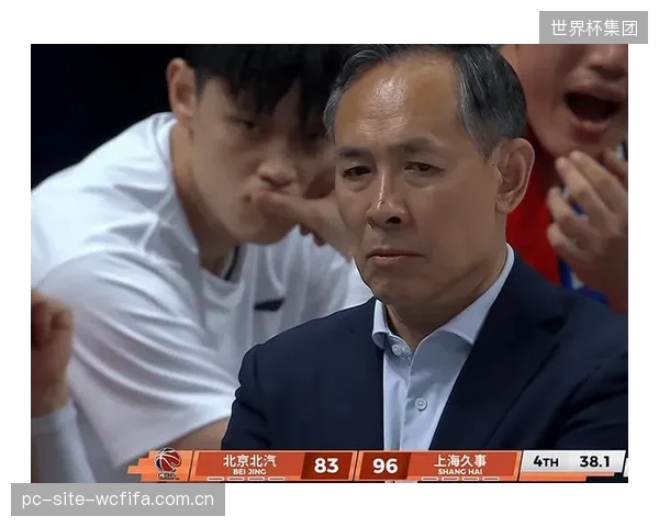 曾凡博外线火力全开，许利民指导围绕其设计的高位挡拆战术奏效。